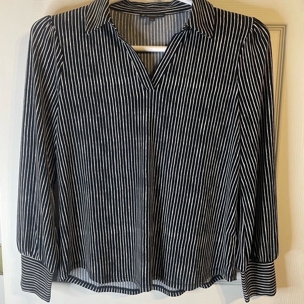 Adrianna Papell Black and White Fitted Blouse